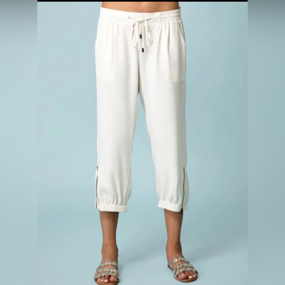 Go by GoSilk Tan ICONIC Go Parachute Capri Jogger 100% Silk Pants Size Small